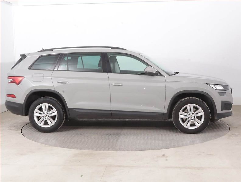 Škoda Kodiaq (2023) Ambition 2.0 TDI - fotka 6 z 17