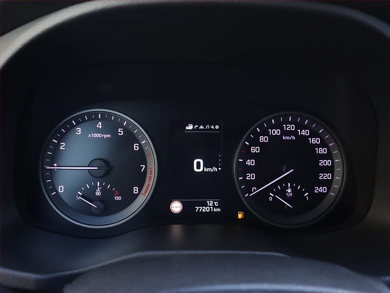 Hyundai Tucson (2016) 1.6 T-GDI, Navi, Bi-Xenony - fotka 11 z 18