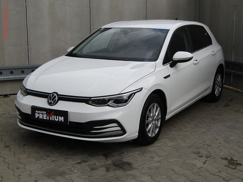 Volkswagen Golf (2020) 1.5 TSi, Style, LED, navi - fotka 3 z 22