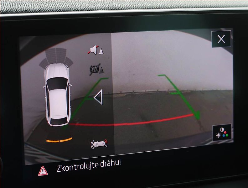 Škoda Scala (2022) Style 1.0 TSI, Tempomat - fotka 15 z 23