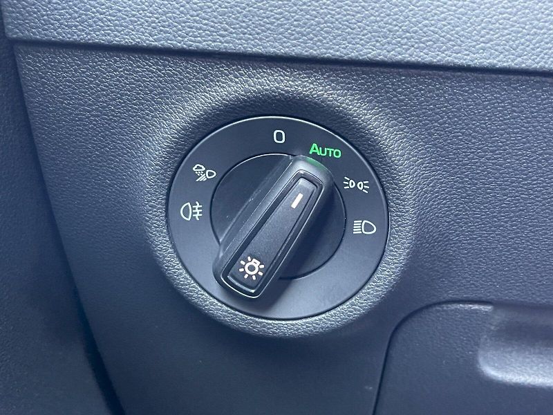Škoda Karoq (2024) 2.0 TSI 140kW SportLine DSG 4x - fotka 7 z 35