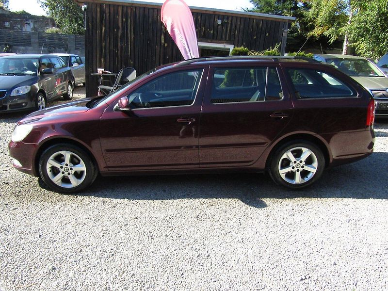 Škoda Octavia (2010) 1.6 TDI 77kW  DSG - fotka 3 z 34