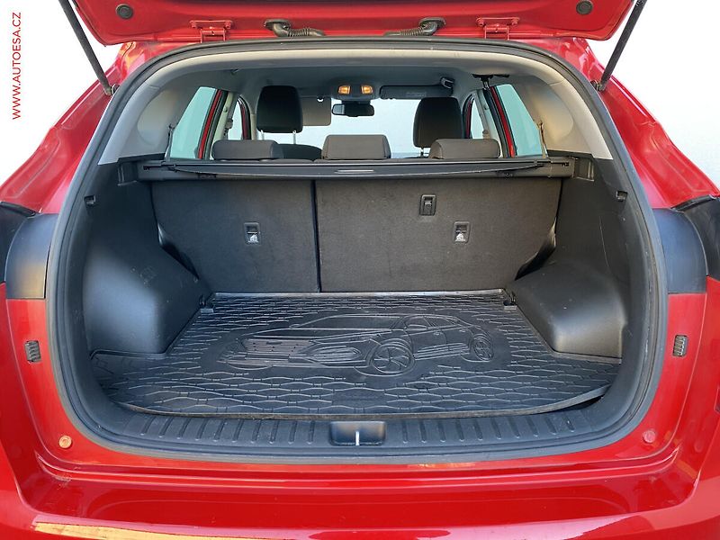 Hyundai Tucson (2020) 1.6 CRDI 4x4, 1.maj,ČR, AT - fotka 7 z 20
