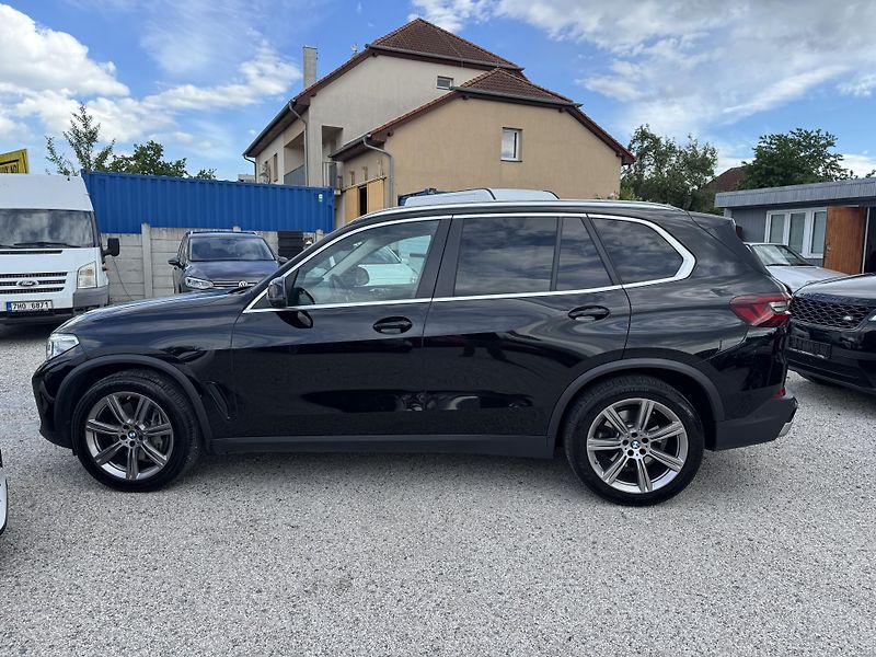 BMW X5 (2022)  xDrive40d 250 KW  - fotka 5 z 21