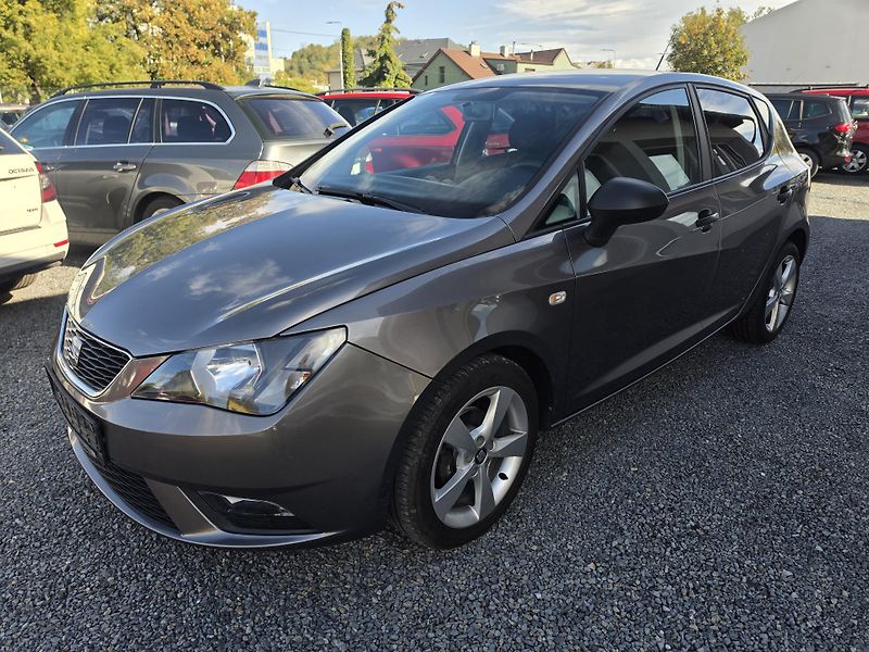 Seat Ibiza 1.2 TSI  - fotka 2 z 27
