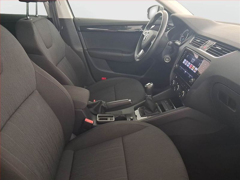 Škoda Octavia (2019) Style 1.5 TSI, Serv.kniha - fotka 9 z 25