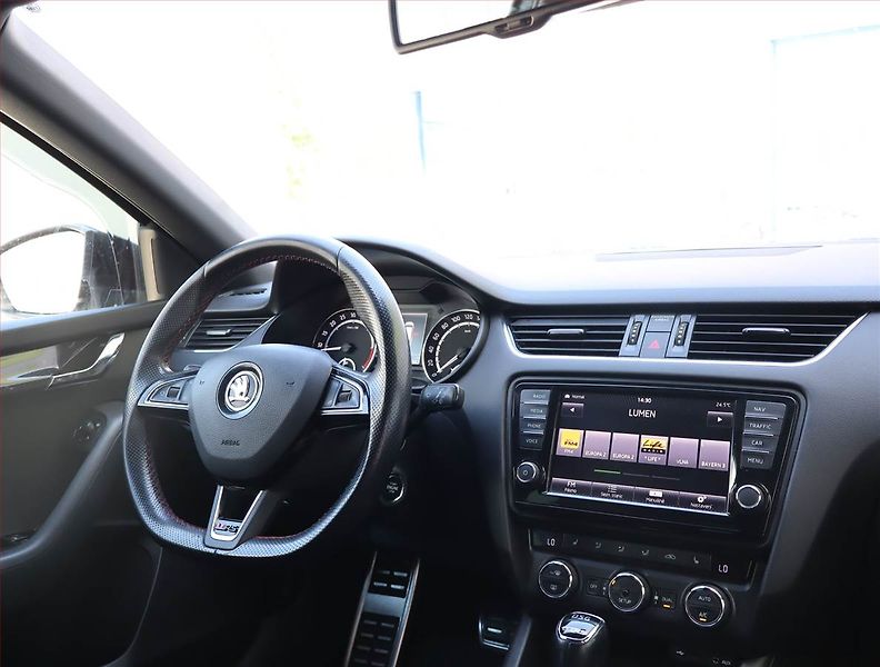 Škoda Octavia (2015) RS 2.0 TDI, Automat, Kůže - fotka 7 z 19
