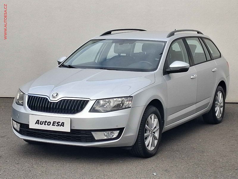Škoda Octavia (2014) 2.0 TDi, ČR, Elegance - fotka 3 z 18