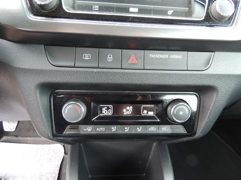 Škoda Fabia (2017) 1.2TSi,66kw,Style,ČR,1majitel - fotka 25 z 50