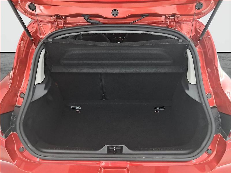 Renault Clio (2018) 1.2 16V, Tempomat - fotka 13 z 17