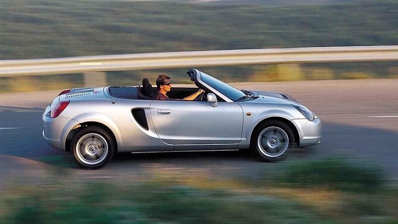 Toyota MR2 (W30).