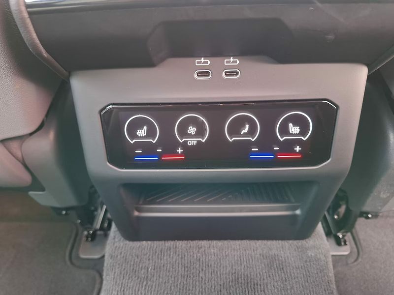 BMW Řada 5 520d xDrive M-Sport HuD Venti - fotka 15 z 16