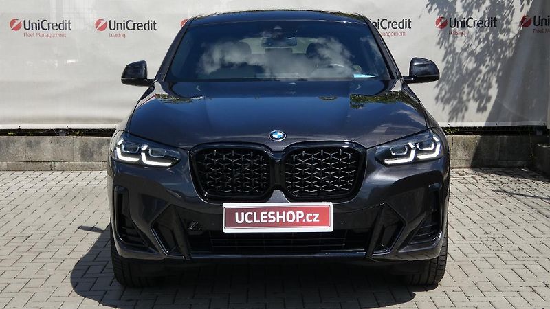 BMW X4 xDrive 30i M Sport - fotka 2 z 23