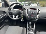 Kia Ceed (2010) 1,6 CRDi 85 Kw ČR!!! - náhled 11