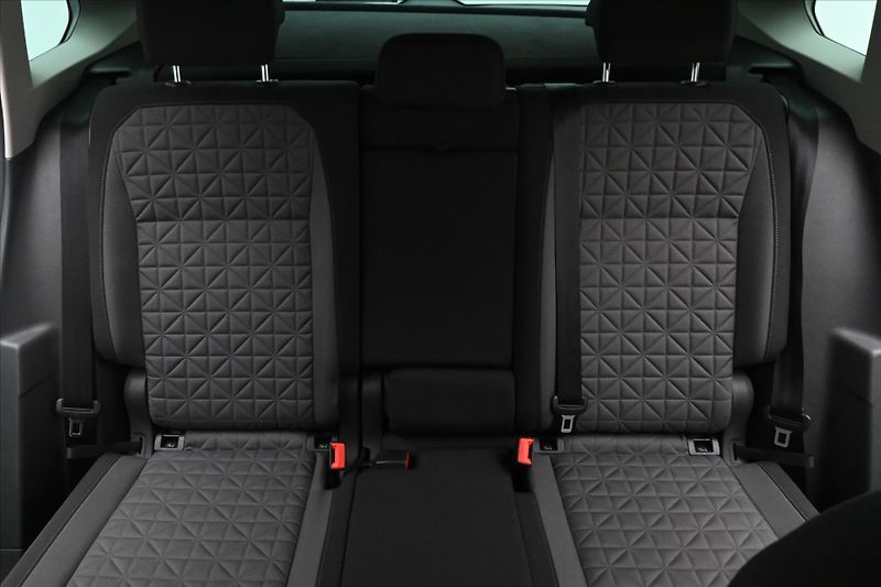 Volkswagen Tiguan 2,0 TDI 110 kW DSG Life Záruka - fotka 27 z 30