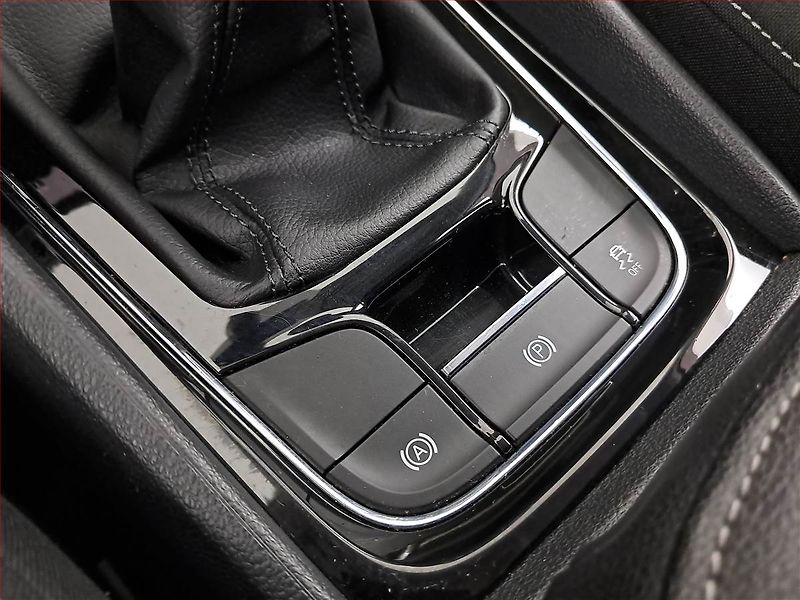 Škoda Karoq (2017) Ambition 1.0 TSI, Serv.kniha - fotka 17 z 20