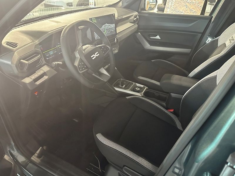 Dacia Duster (2026) journey hybrid-G 150 4x4 - Ost - fotka 5 z 14