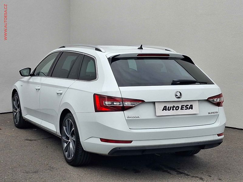 Škoda Superb (2017) 2.0TDi, DSG, bixen, kůže - fotka 6 z 21