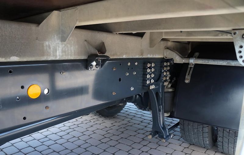 Iveco Eurocargo 180E28P 18 palet Palfinger - fotka 12 z 18
