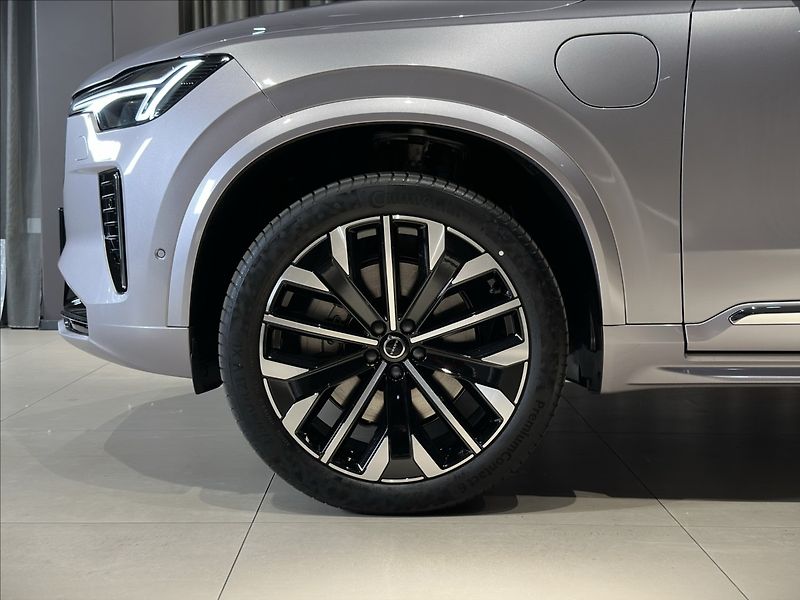 Volvo XC90 (2026) 2,0 T8  Plus Bright - fotka 7 z 41