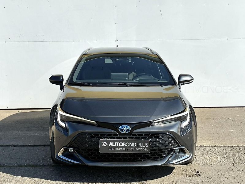 Toyota Corolla 1.8 HSD 140k e-CVT Style Tažné - fotka 4 z 23