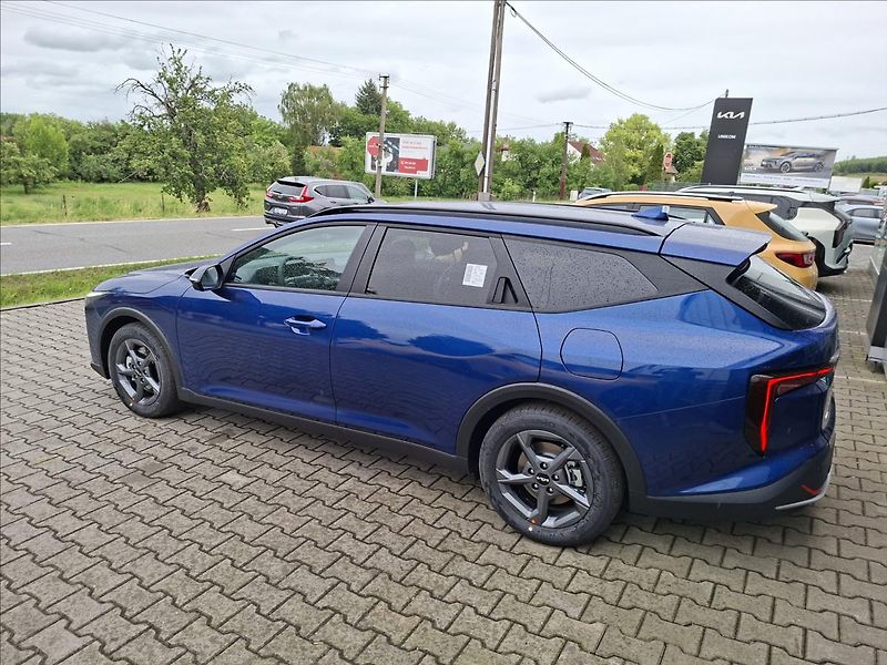 Kia K4 1,6 T-GDi SW 7DCT EXCLUSIVE - fotka 3 z 8