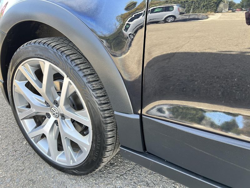Volkswagen Polo Cross 1.0MPi 55kw TEMPOMAT ALU - fotka 44 z 49