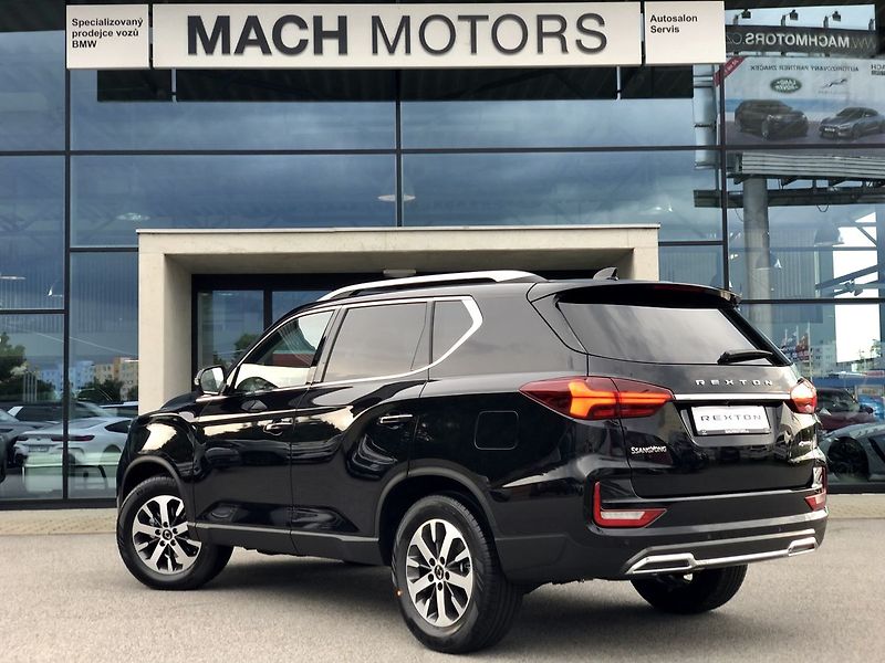 KGM Rexton (2026) Club AWD A8 7místné - fotka 6 z 13