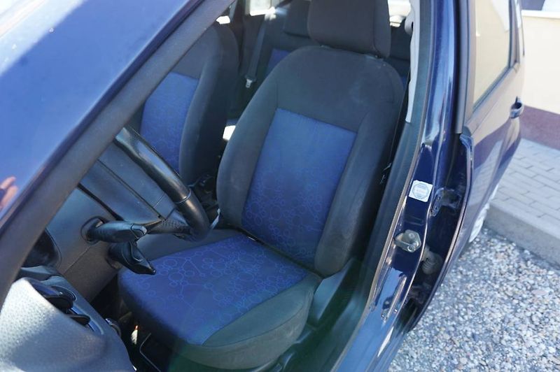 Ford Fiesta (2008) 1,3 NOVÉ V ČR - fotka 23 z 26