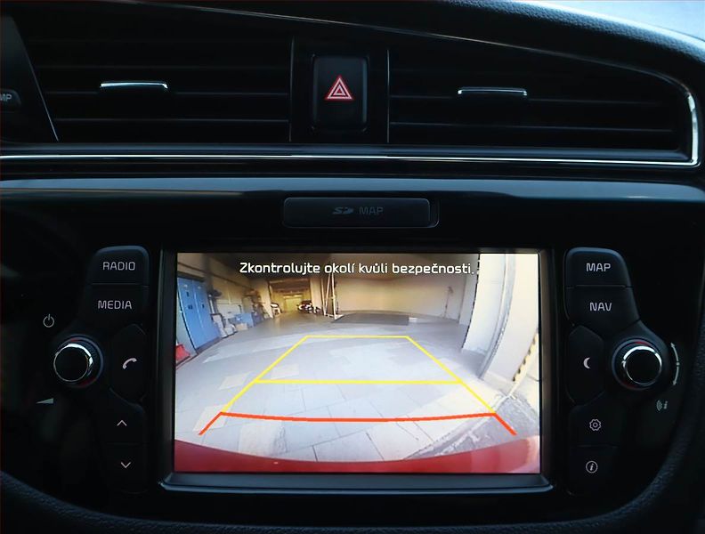 Kia Ceed (2016) 1.6 GDI, Serv.kniha, Tempomat - fotka 16 z 22