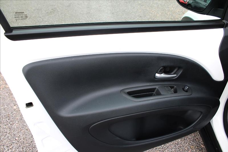 Toyota Aygo 1,0 VVT-i Comfort - fotka 21 z 31
