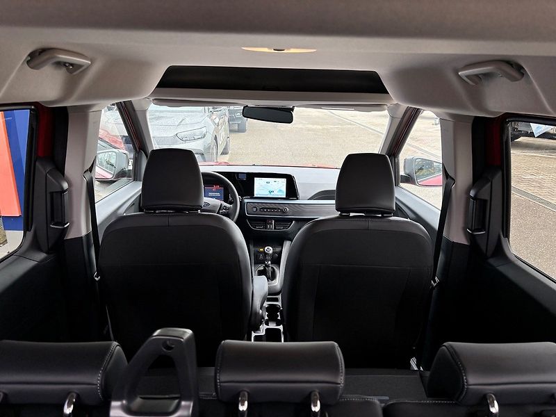 Ford Tourneo Courier (2026) Active, Tourneo, 1.0 EcoBoost - fotka 29 z 33