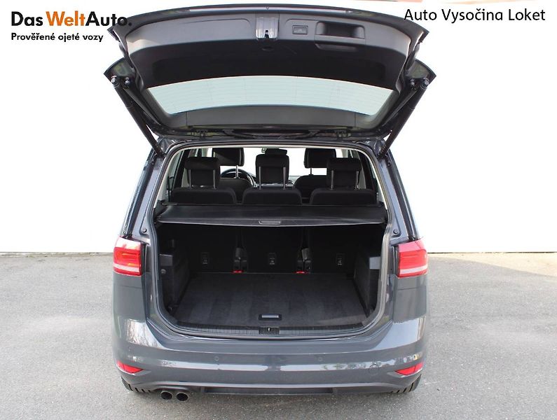 Volkswagen Touran (2023) 2.0 TDI 110kW DSG LED - fotka 30 z 34