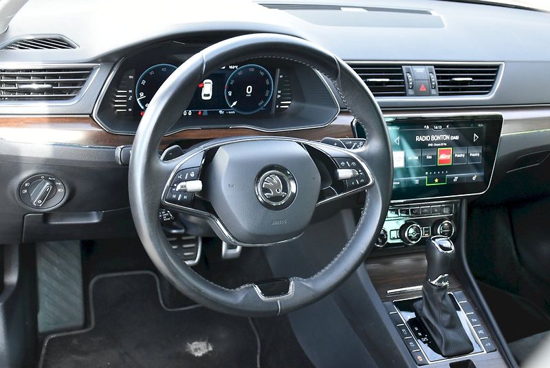 Škoda Superb (2024) Scout 2.0 TSI 206kW 4x4 DSG - fotka 11 z 34