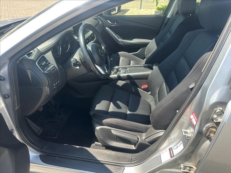 Mazda 6 2,0 SDN 2015 G145k Attraction - fotka 14 z 24