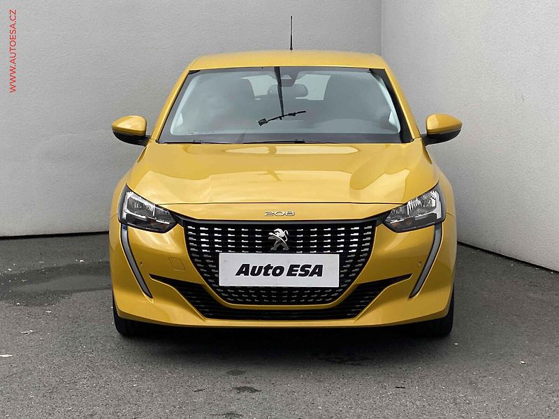 Peugeot 208 (2019) 1.2 PT, Allure, AT, kamera - fotka 2 z 17