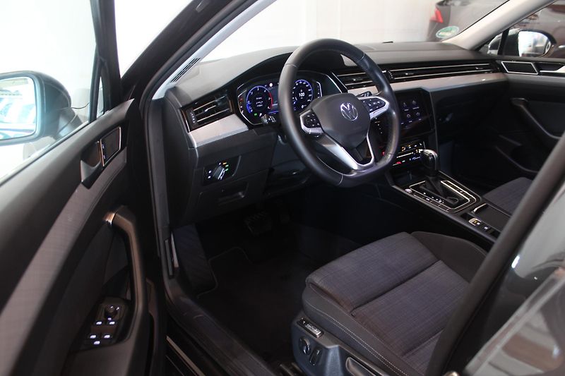 Volkswagen Passat (2022) 2.0TDI DSG Display Nez.Topení - fotka 14 z 36