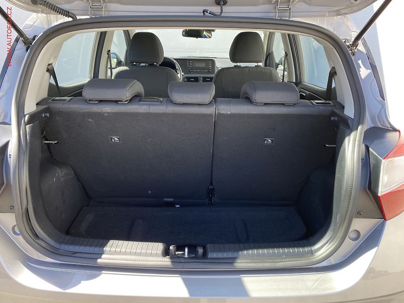 Hyundai i10 (2023) 1.0i, 2.maj,ČR, Comfort, AT - fotka 7 z 18