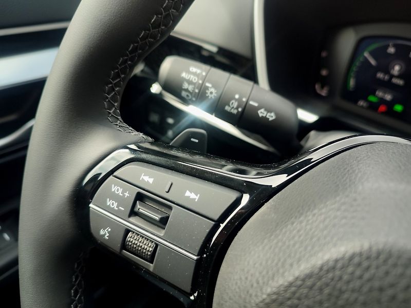 Honda CR-V (2026) 2.0 e:HEV ELEGANCE MR2026 AWD - fotka 19 z 36