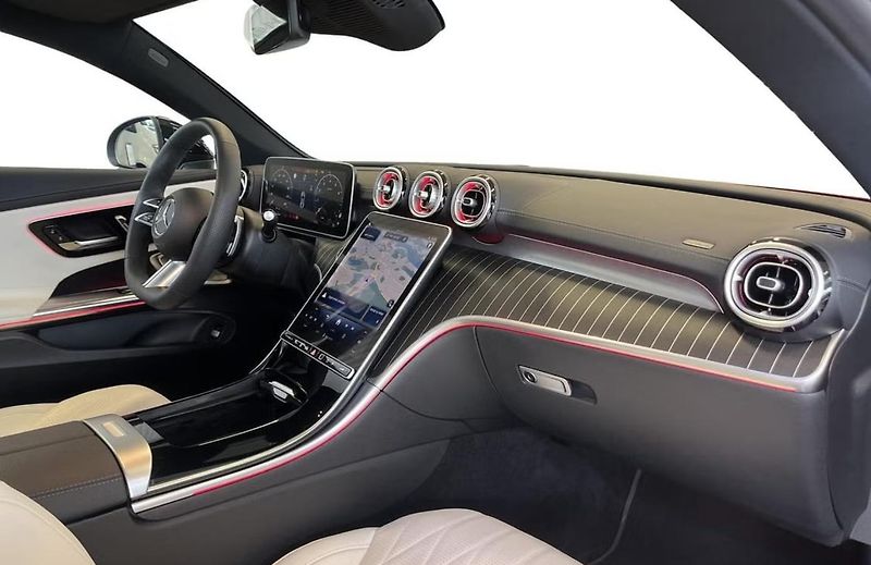 Mercedes-Benz CLE 300 4M AMG 360k Panorama Tažné - fotka 14 z 21