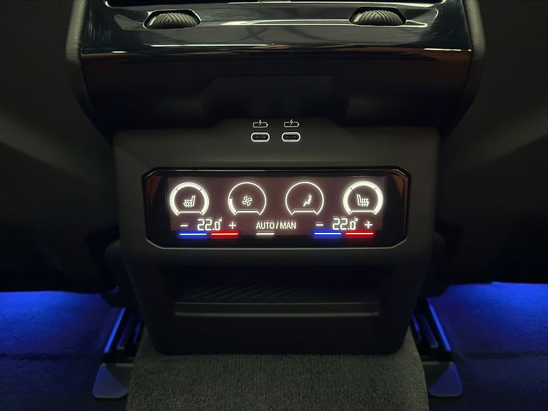 BMW M5 xDrive 535 KW M-DRIVE PROFESSI - fotka 35 z 39