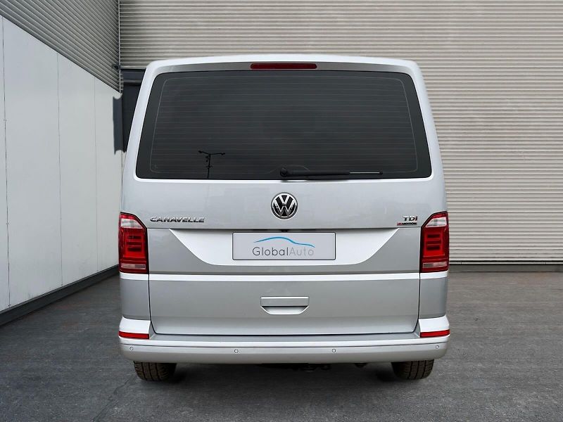 Volkswagen Caravelle (2017) LONG 4x4 DSG 110kW 9MÍST NAVI - fotka 4 z 21