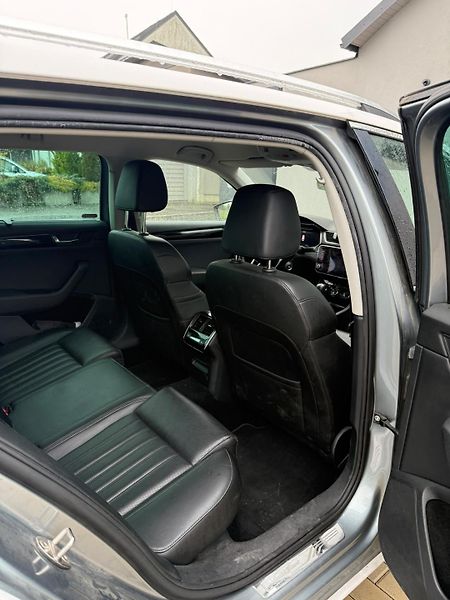 Škoda Superb 2.0 TDI DSG 4x4 Laurin&Klement - fotka 6 z 12