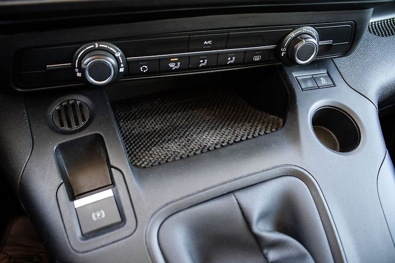 Peugeot Rifter - fotka 27 z 36