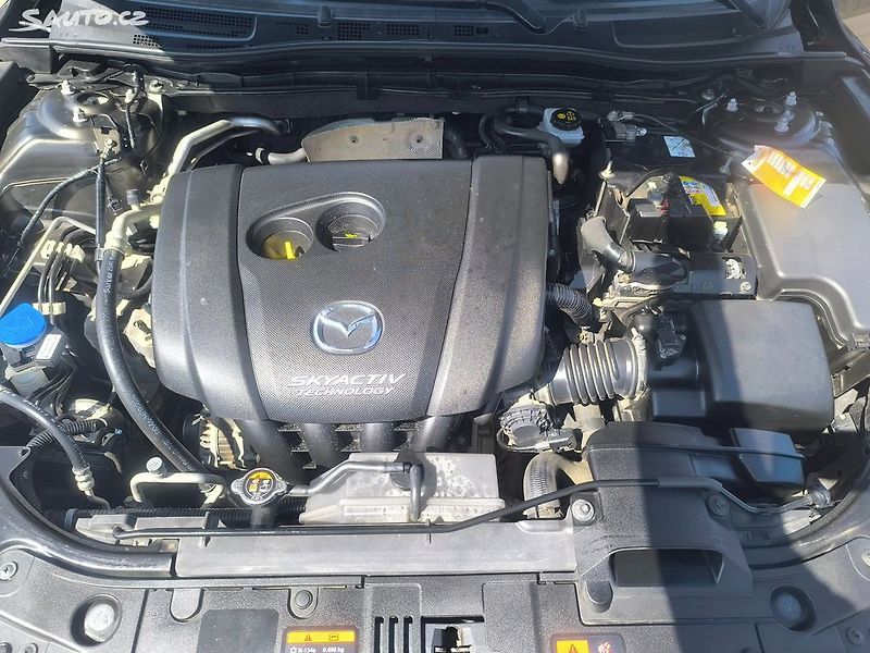 Mazda 3 2,0i,KRÁSNÁ,70KM,SERVISKA,1MAJ - fotka 21 z 25