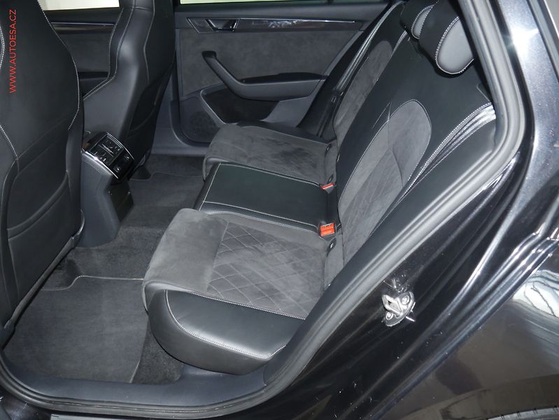 Škoda Superb (2018) 2.0 TDi 4x4, Ambition, DSG - fotka 10 z 26