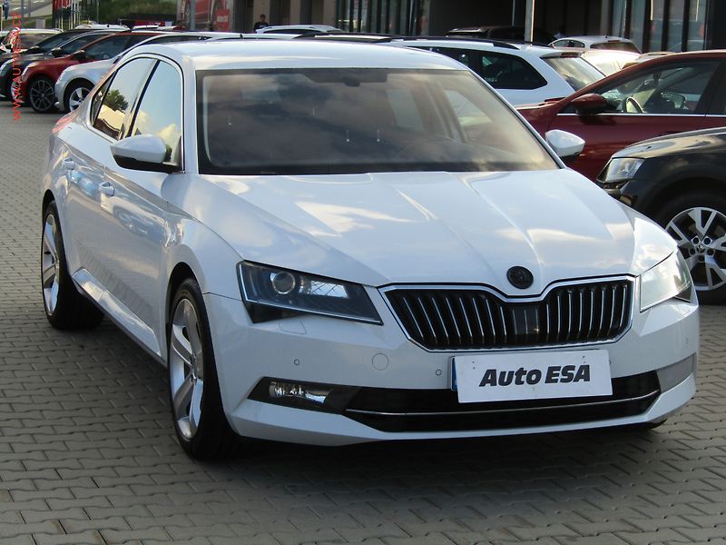 Škoda Superb (2018) 2.0 TDi, ČR, Style, kůže - fotografie inzerátu