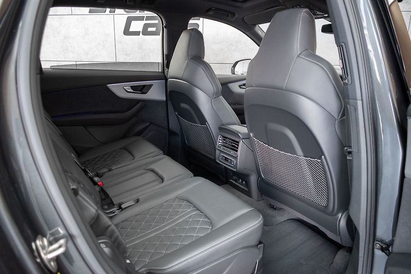 Audi Q7 55TFSI e*S-LINE*AIR*DPH*ZÁRUKA - fotka 14 z 52
