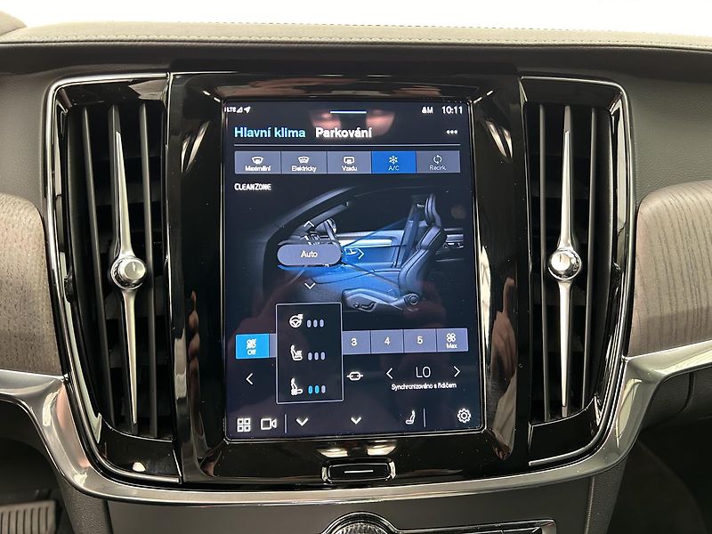 Volvo S90 2.0 B5 4x4 PLUS - fotka 27 z 31