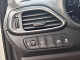 Hyundai i30 1.4i/73kW Trikolor Komfort - náhled 23